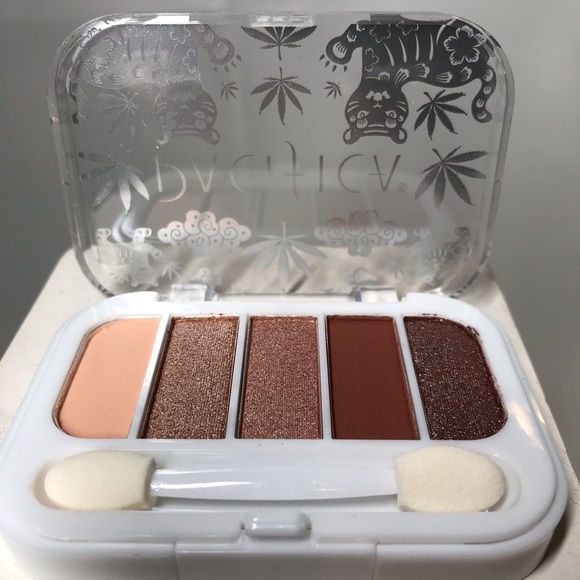 Pacifica wild hemp infused eye shadow - Picture 3 of 4